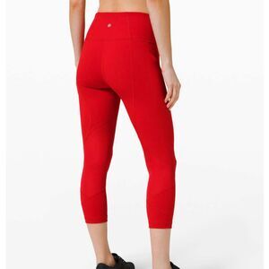 Women Lululemon Pace Rival High-Rise Crop 22" in Dark Red Size 12